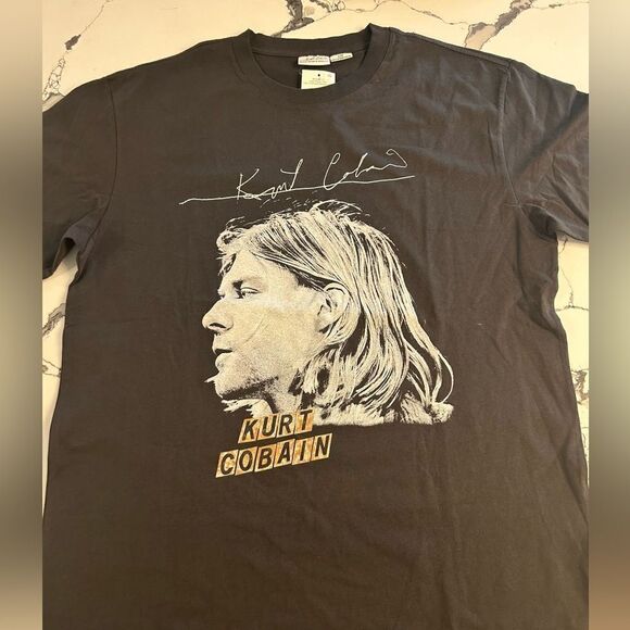 NWT Men's Kurt Cobain black tee shirt - Picture 1 of 4